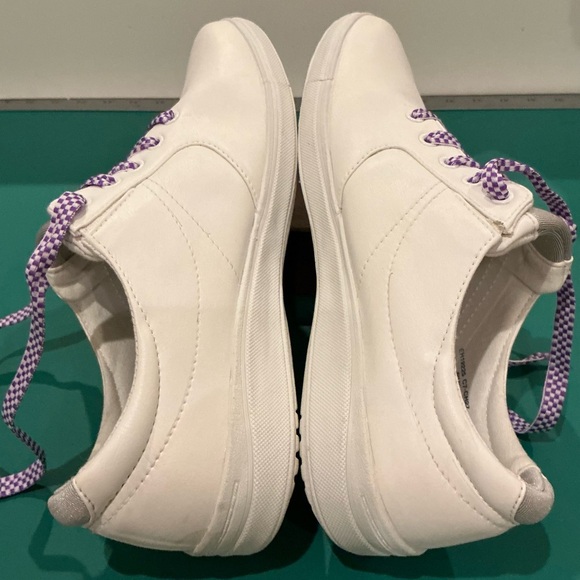 Grasshoppers White Sneakers with Purple Laces Size 9W - Picture 5 of 7